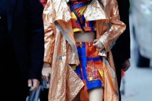 Vogue活动明星穿搭：金晨犀利姐造型引热议