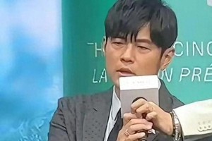 46岁周杰伦生图曝光 面部浮肿引热议